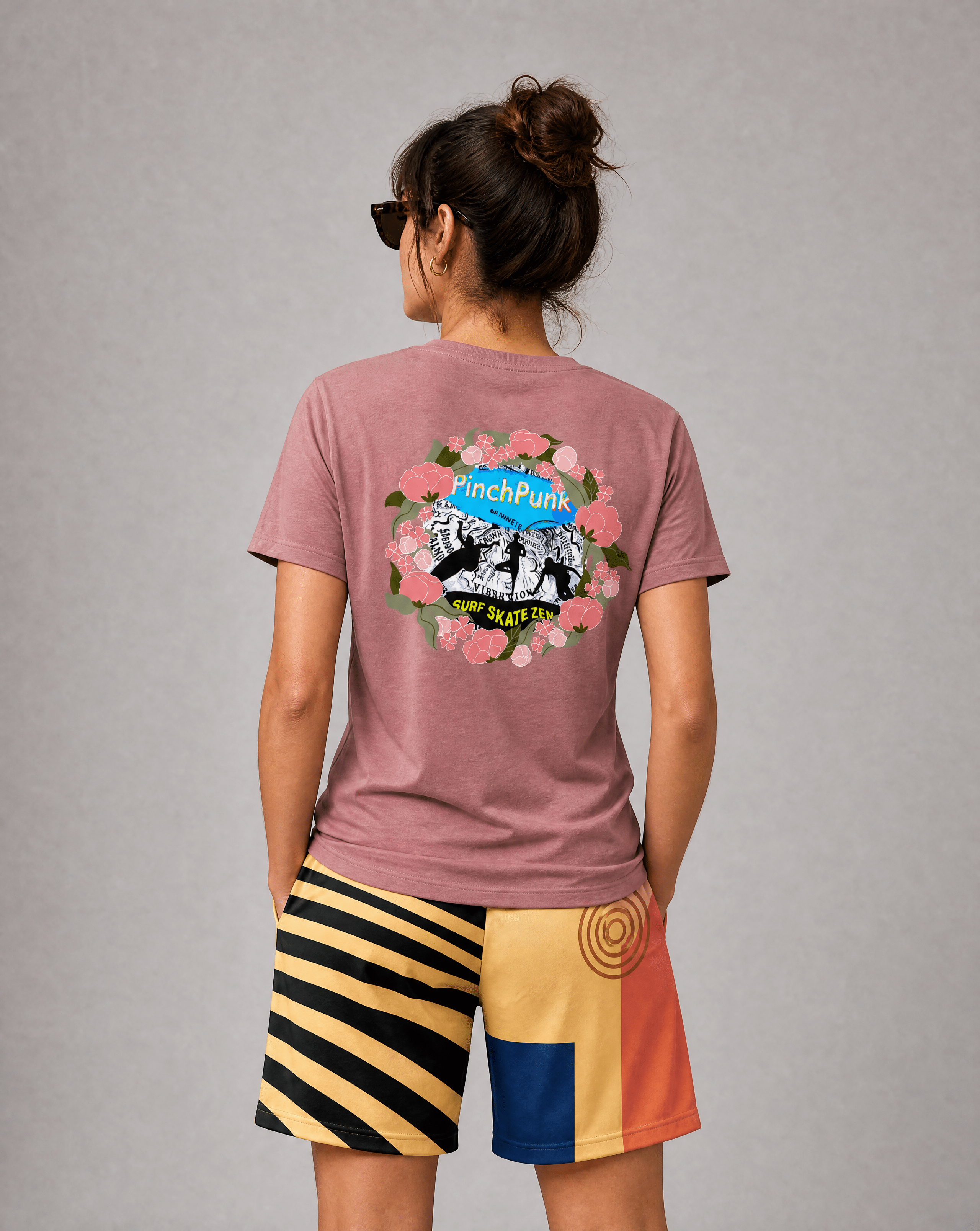 PinchPunk Logo Women’s relaxed v - neck - PinchPunk